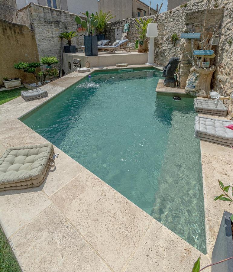 Le Baratier- Demeure de charme sauna piscine Calvisson Extérieur photo