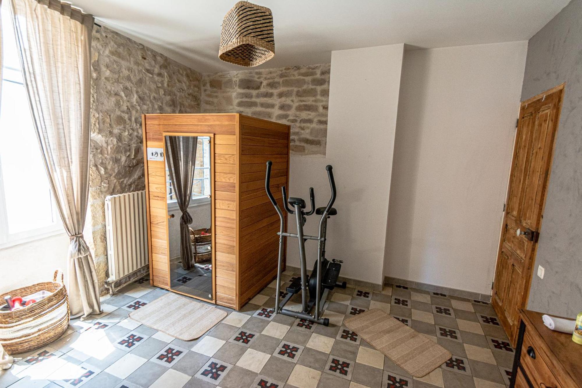Le Baratier- Demeure de charme sauna piscine Calvisson Extérieur photo